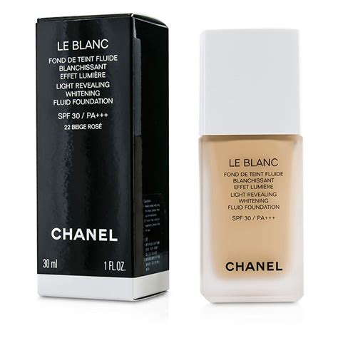 chanel le blanc light revealing whitening fluid foundation|chanel le blanc essence.